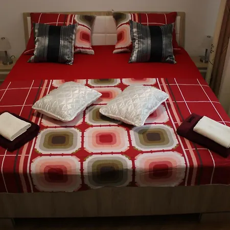Affittacamere Deluxe Manuela With Balcony Center 3*