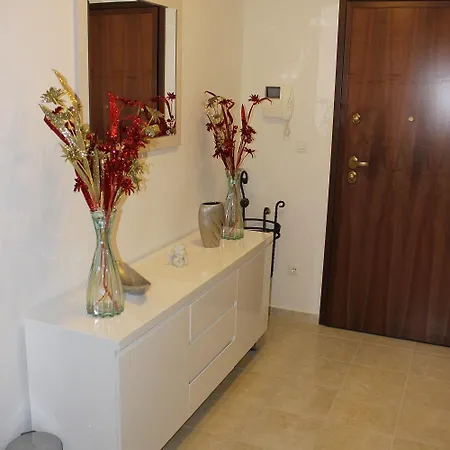 Pensionat Deluxe Manuela With Balcony Center Split