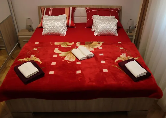 Gasthuis Deluxe Manuela With Balcony Center Split