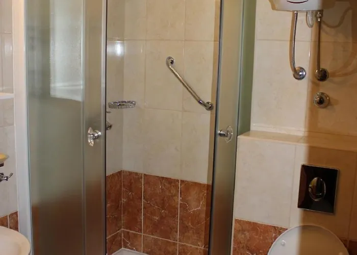 Gasthuis Deluxe Manuela With Balcony Center Split